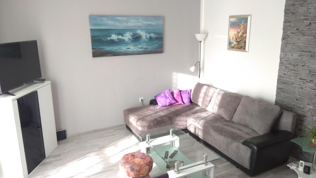 Laura Apartment Koromacno Ngoại thất bức ảnh